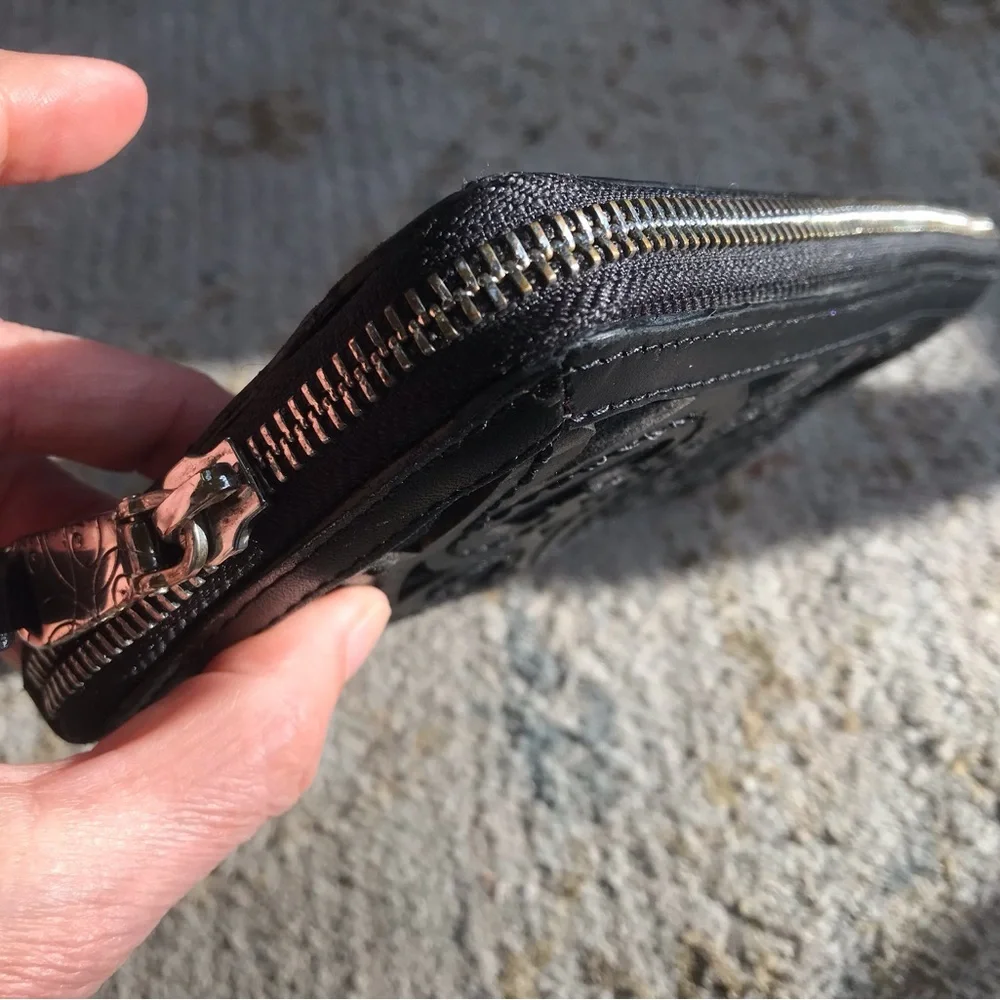 Brighton wallet. Black . 10 slots for cards - Picture 2 of 8